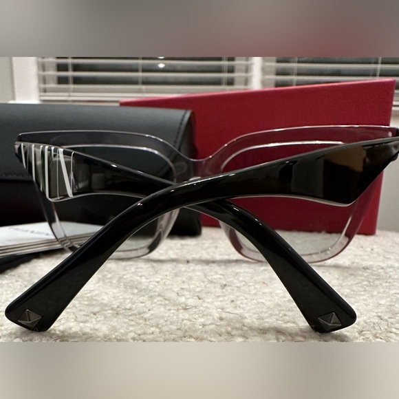 New! Valentino Square Sunglasses w/ Studs, Transparent Grey VA4084F NEW in Box! - Picture 6 of 12